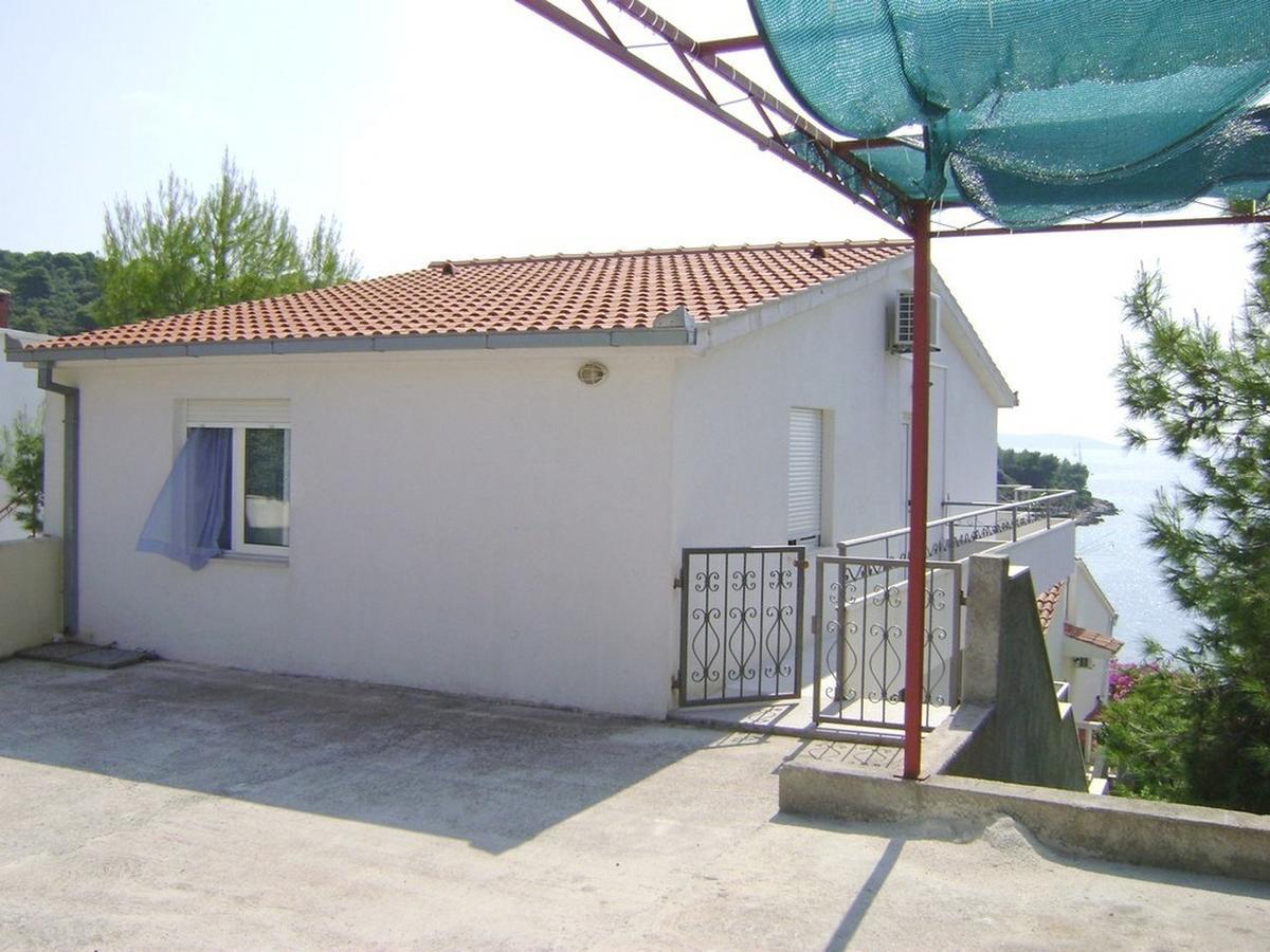 Apartments Zdenka Donji Okrug  Екстер'єр фото